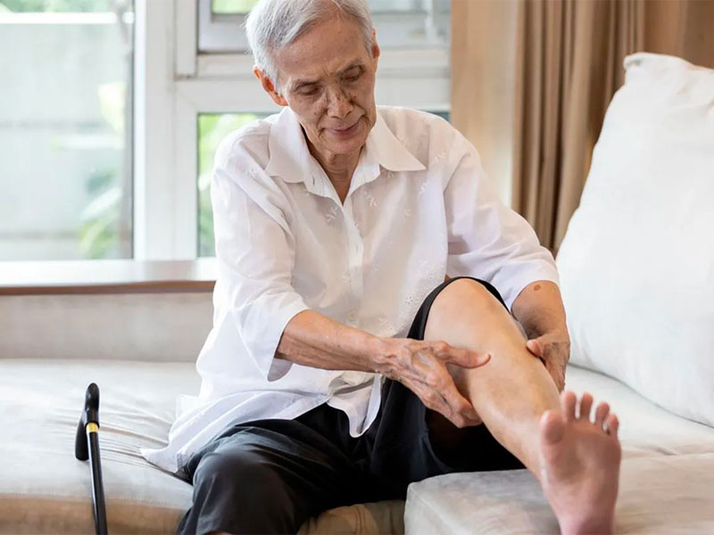  Bạn nên ngừng tập thể dục khi cơ thể gặp vấn đề xương khớp hoặc phác đồ điều trị thay đổi