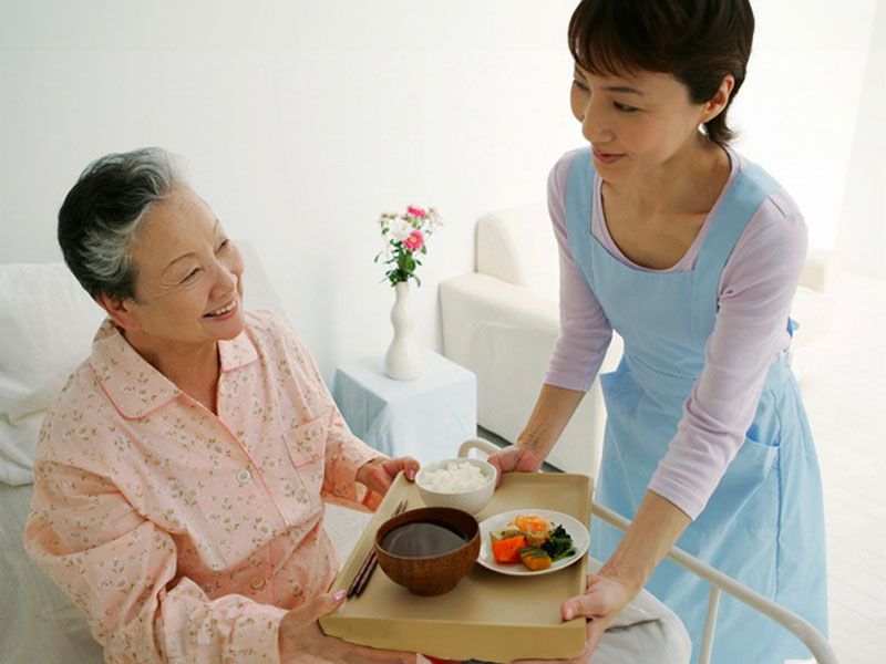 Mổ nội soi sỏi thận kiêng ăn gì?