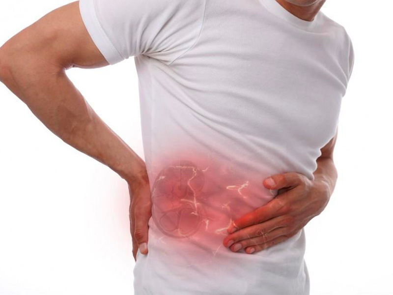 Triệu chứng bệnh sỏi thận ở nam giới là đau quanh vùng thắt lưng