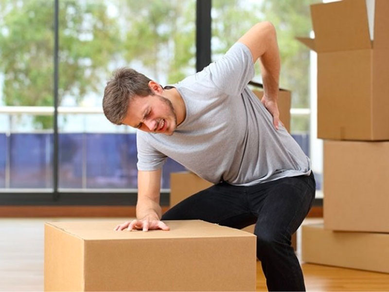 Cơn đau do sỏi thận càng dữ dội khi bạn làm công việc nặng