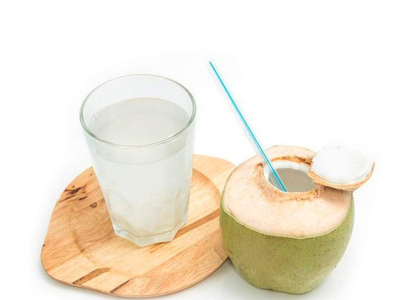 Công dụng của nước dừa đối với sức khỏe con người 