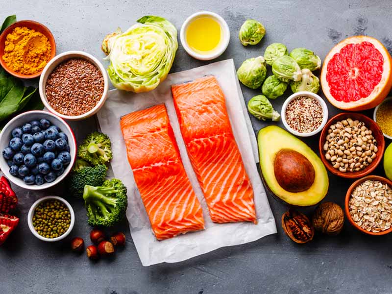 Bạn cần cân đối dinh dưỡng hằng ngày để hạn chế sỏi mật hình thành
