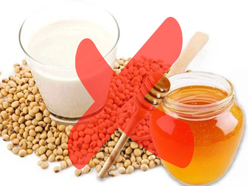 không nên kết hợp sữa đậu nành với mật ong hoặc đường nâu
