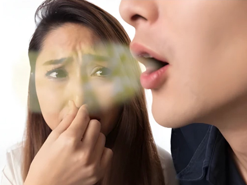 Hôi miệng và ợ hơi thường xuyên giúp bạn nhận biết bệnh sỏi mật sớm