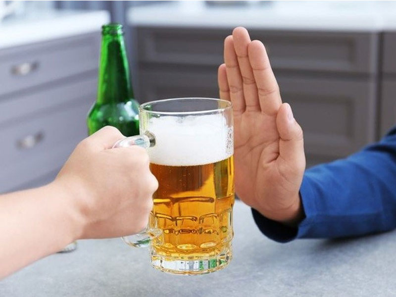 Giảm đồ uống có cồn ngăn ngừa sỏi mật 